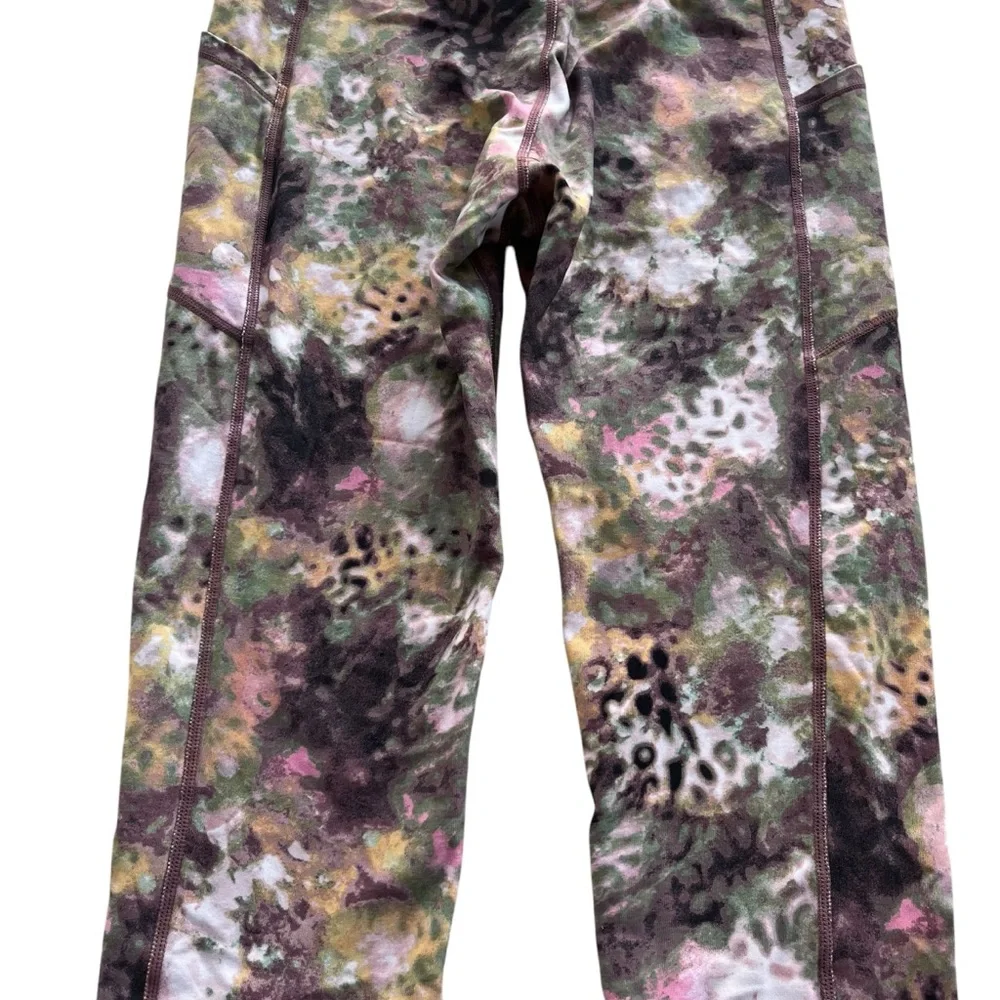 Calvin Klein Performance Wick Women’s S Jungle Trek Print High Rise Crop Legging